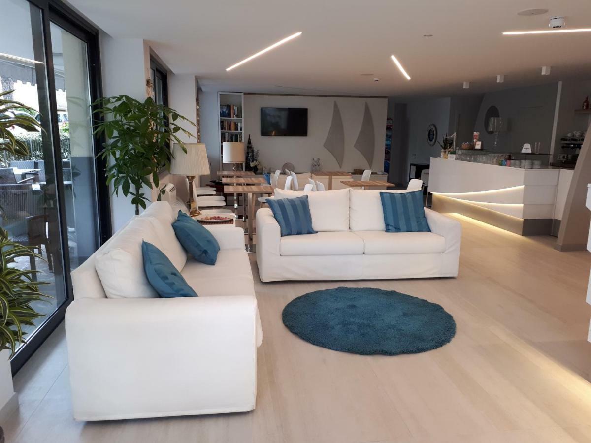 Blu Star Hotel กาบิชเชมาเร ภายนอก รูปภาพ